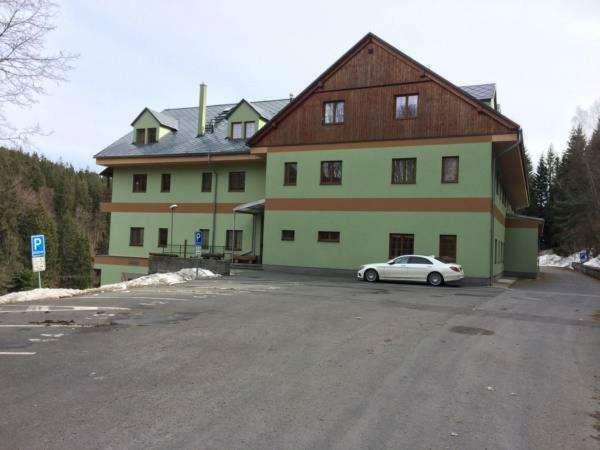 Apartmany Karlov Pod Pradedem Malá Morávka エクステリア 写真